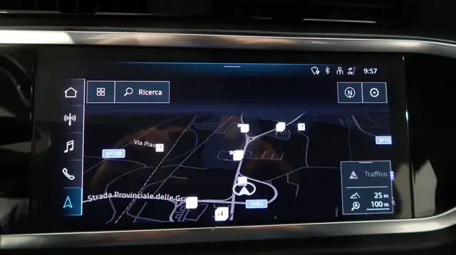 Audi Q3 view 4