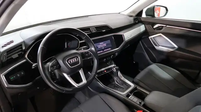 Audi Q3 view 2