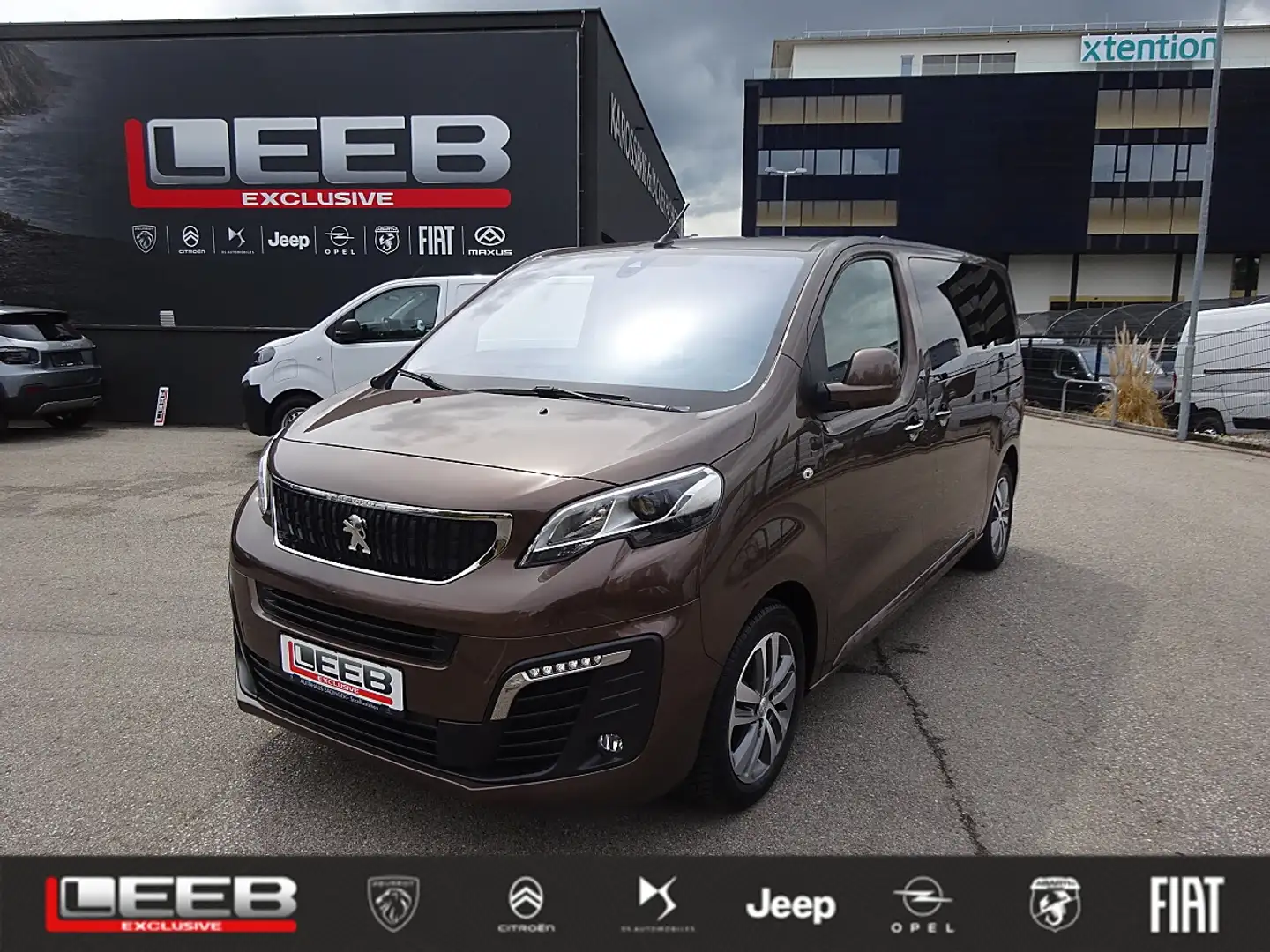 Peugeot Traveller Business VIP L2 BlueHDI 180 S&S EAT8 Braun - 1