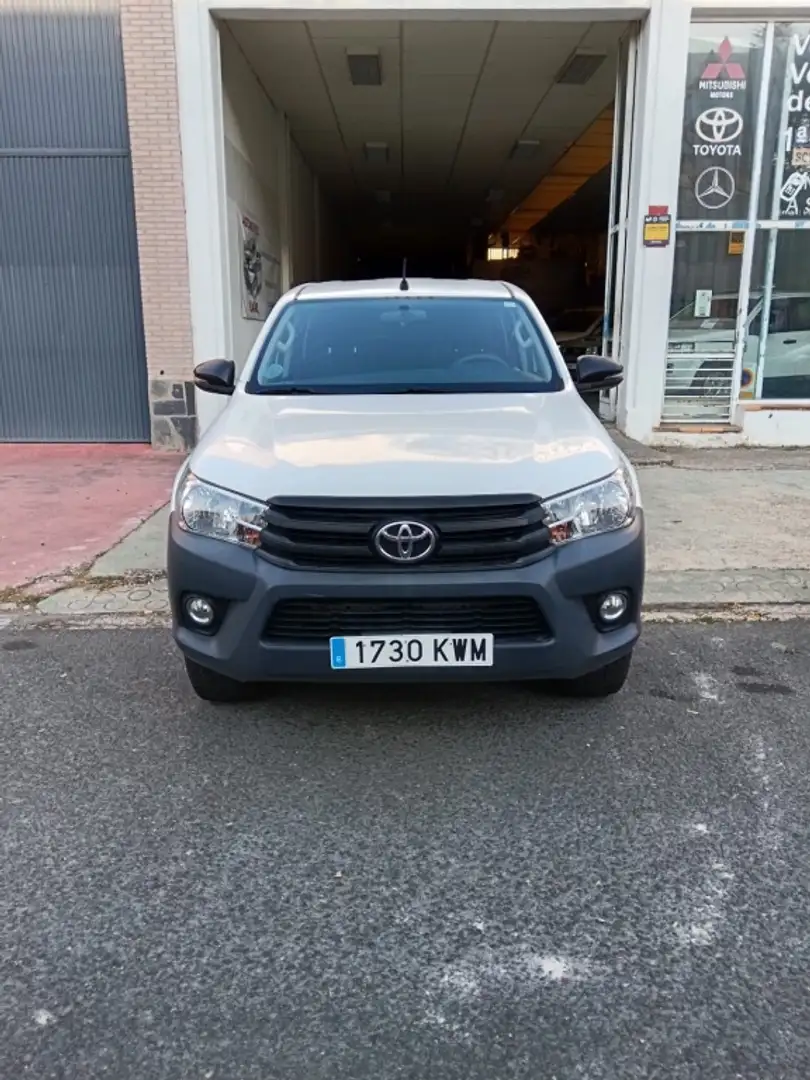 Toyota Hilux Cabina Doble VXL Blanc - 2