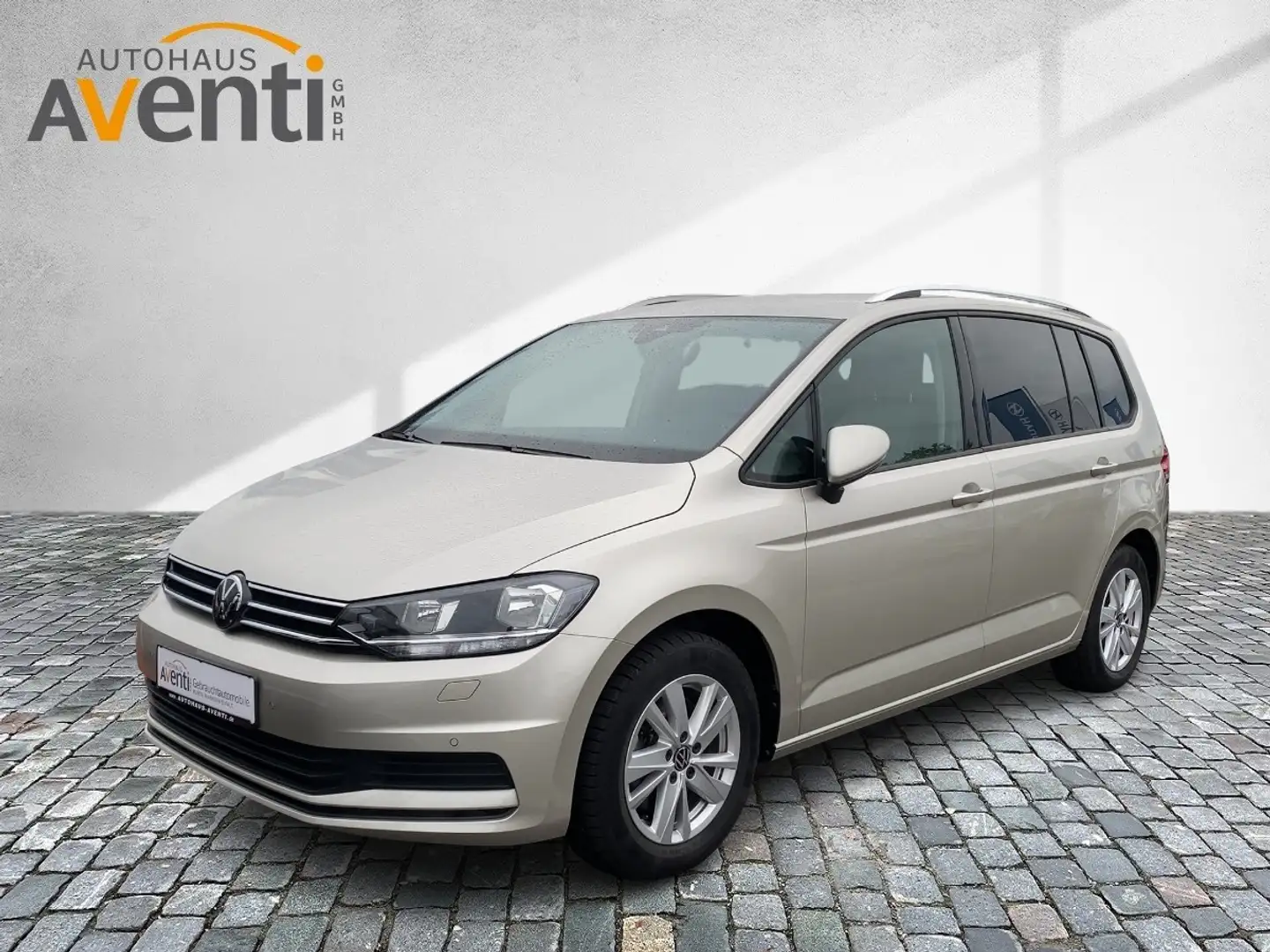 Volkswagen Touran Comfortline *7 Sitze*AHK*DSG*Navi*SpurW* Silber - 2