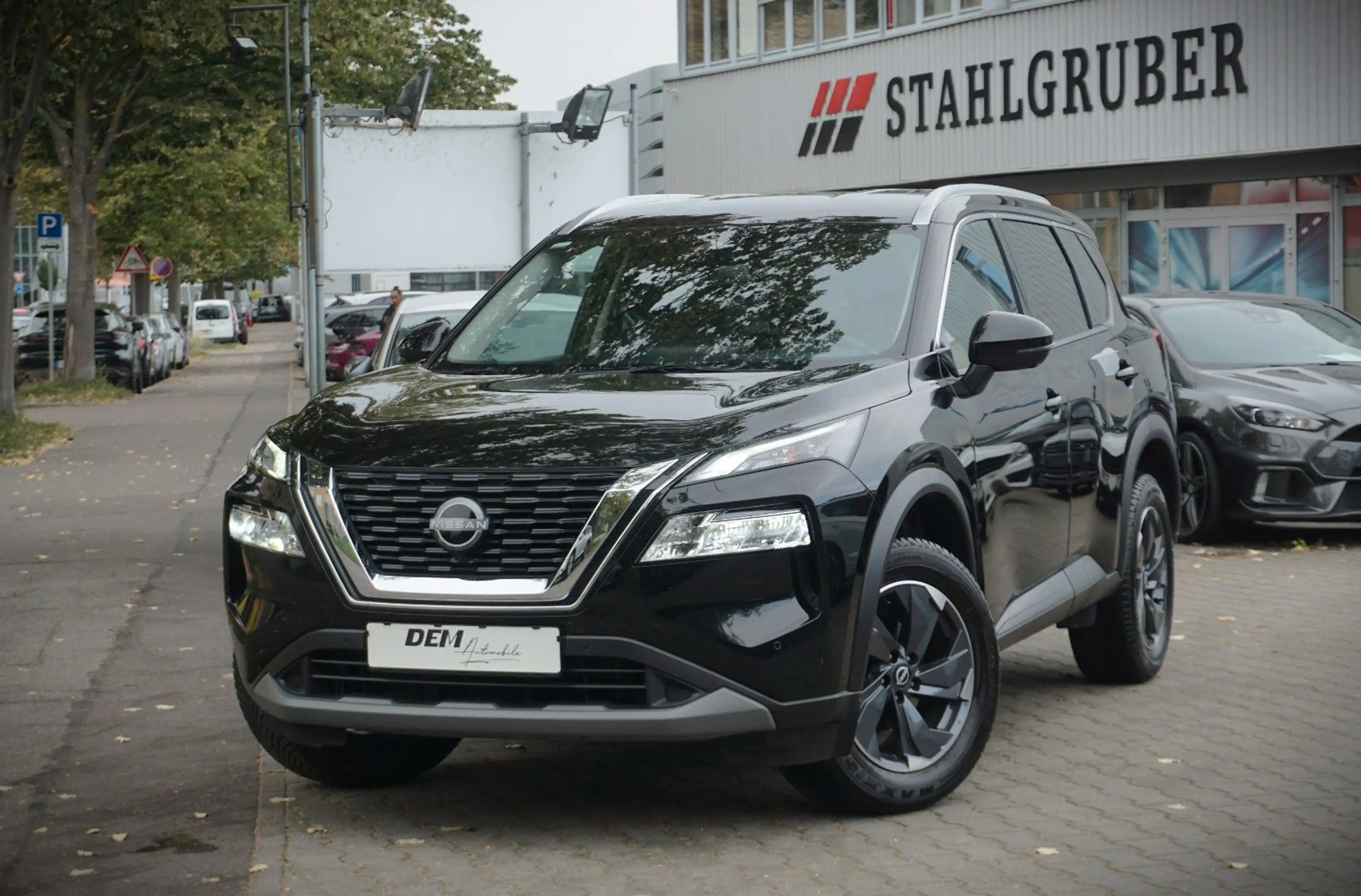 Nissan X-Trail N-Connecta / 1. Hand / Leder / 360° /
