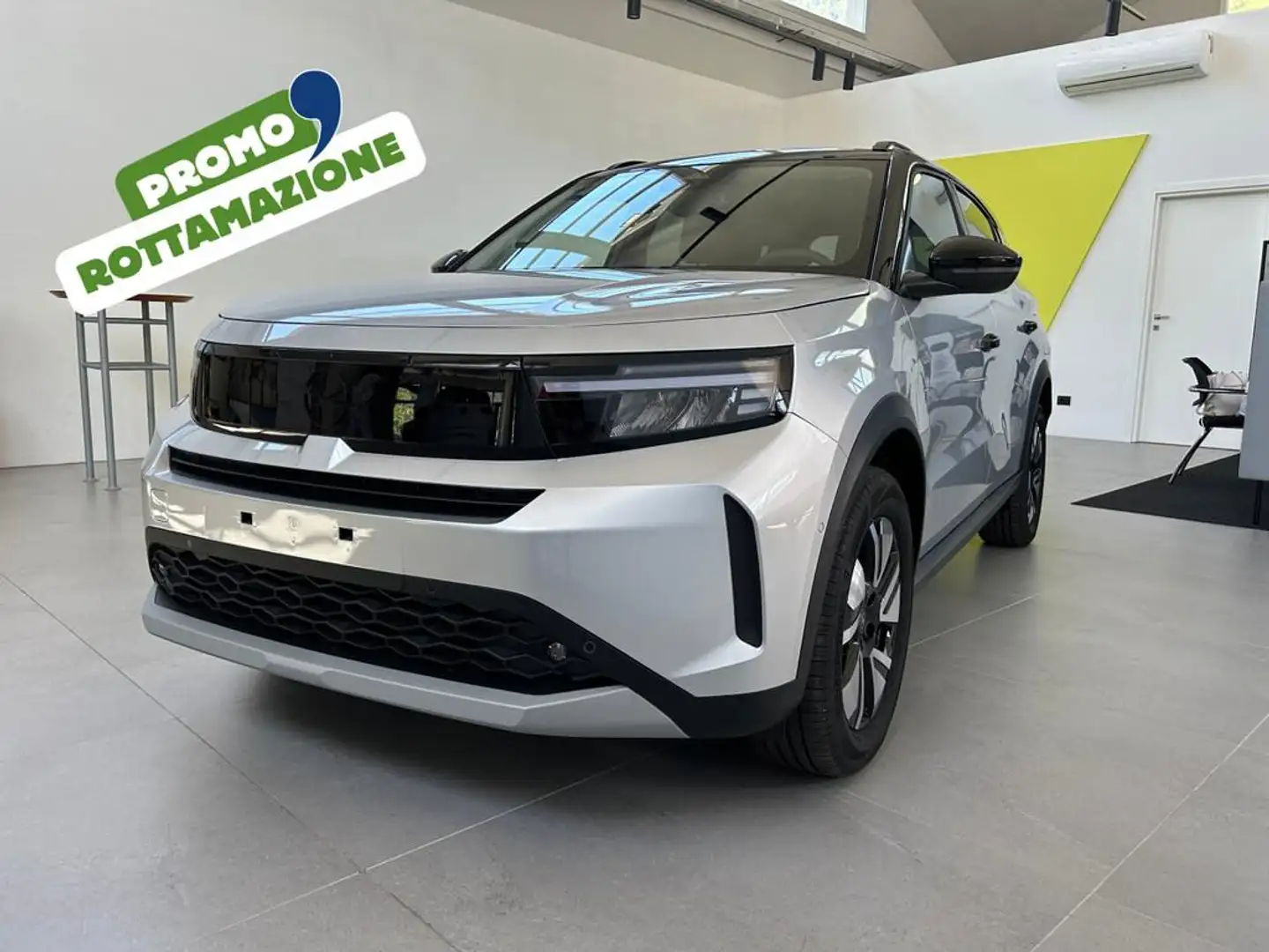 Opel Frontera full electric GS 113cv auto Stříbrná - 1