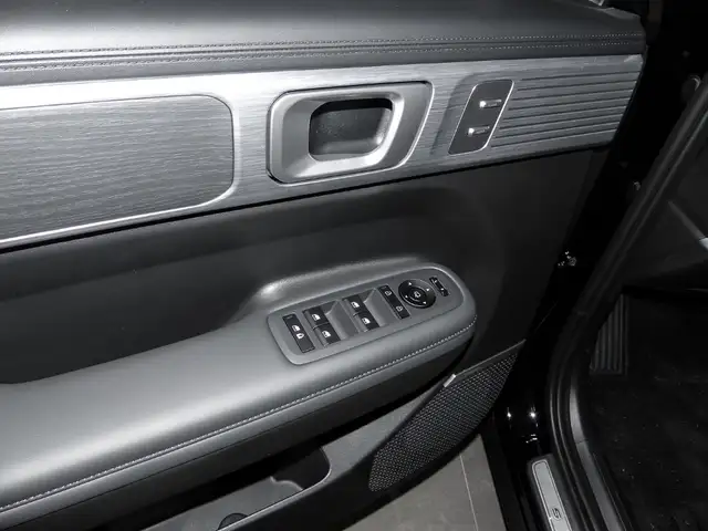 Hyundai Santa Fe view 12