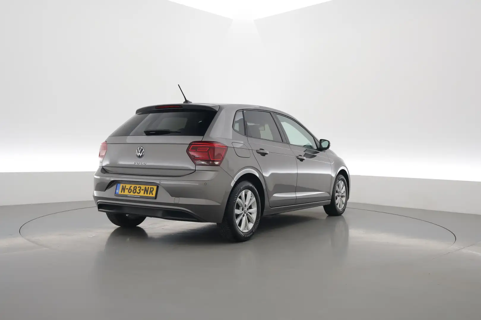 Volkswagen Polo 1.0 TSI Highline DSG | Camera | Adapt. Cruise | Al Gris - 2
