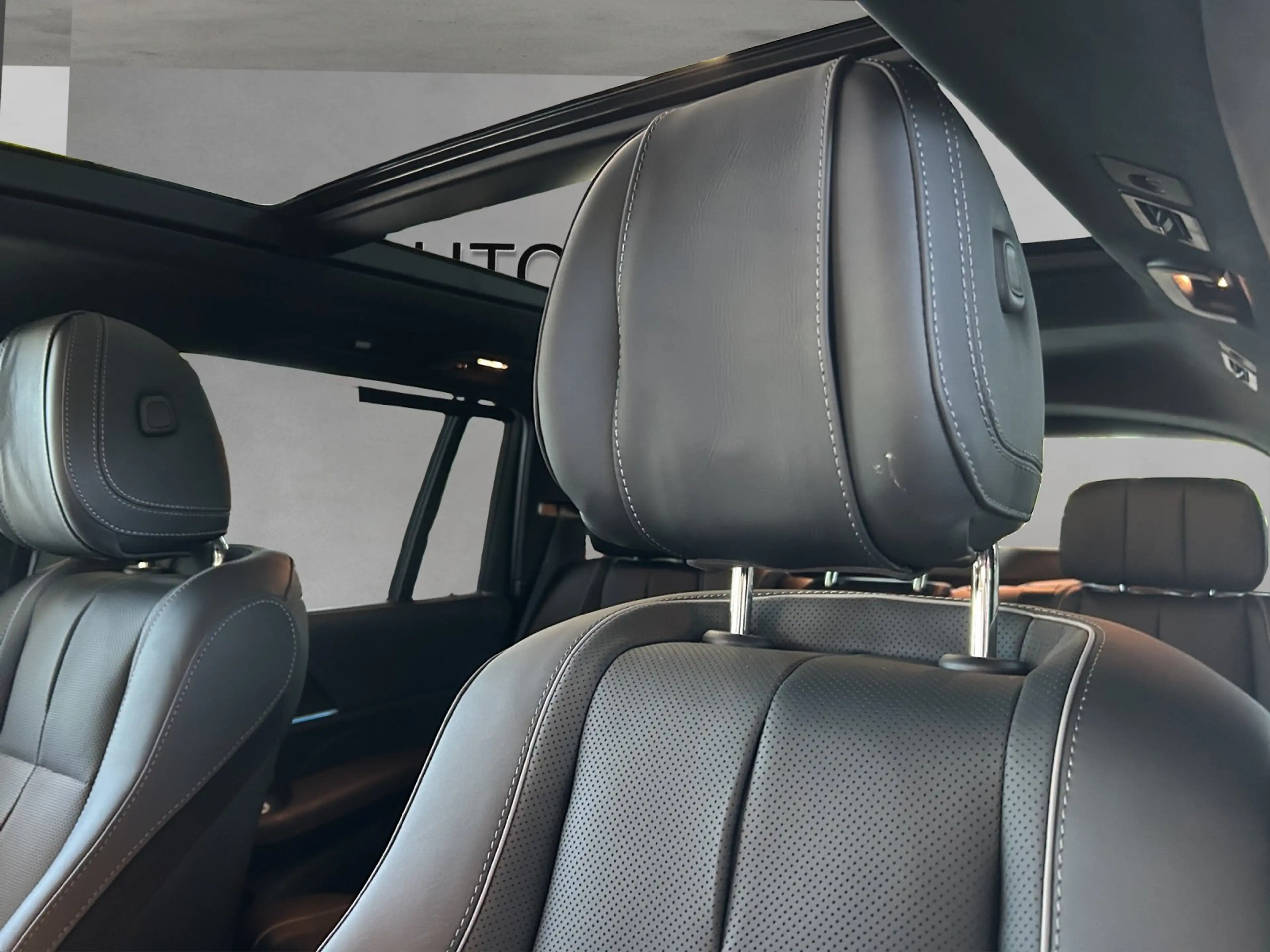 Mercedes-Benz GLS 450 GLS450d AMG Prem+ DISTR Standh AHK Massage 6xSHZ — photo 12