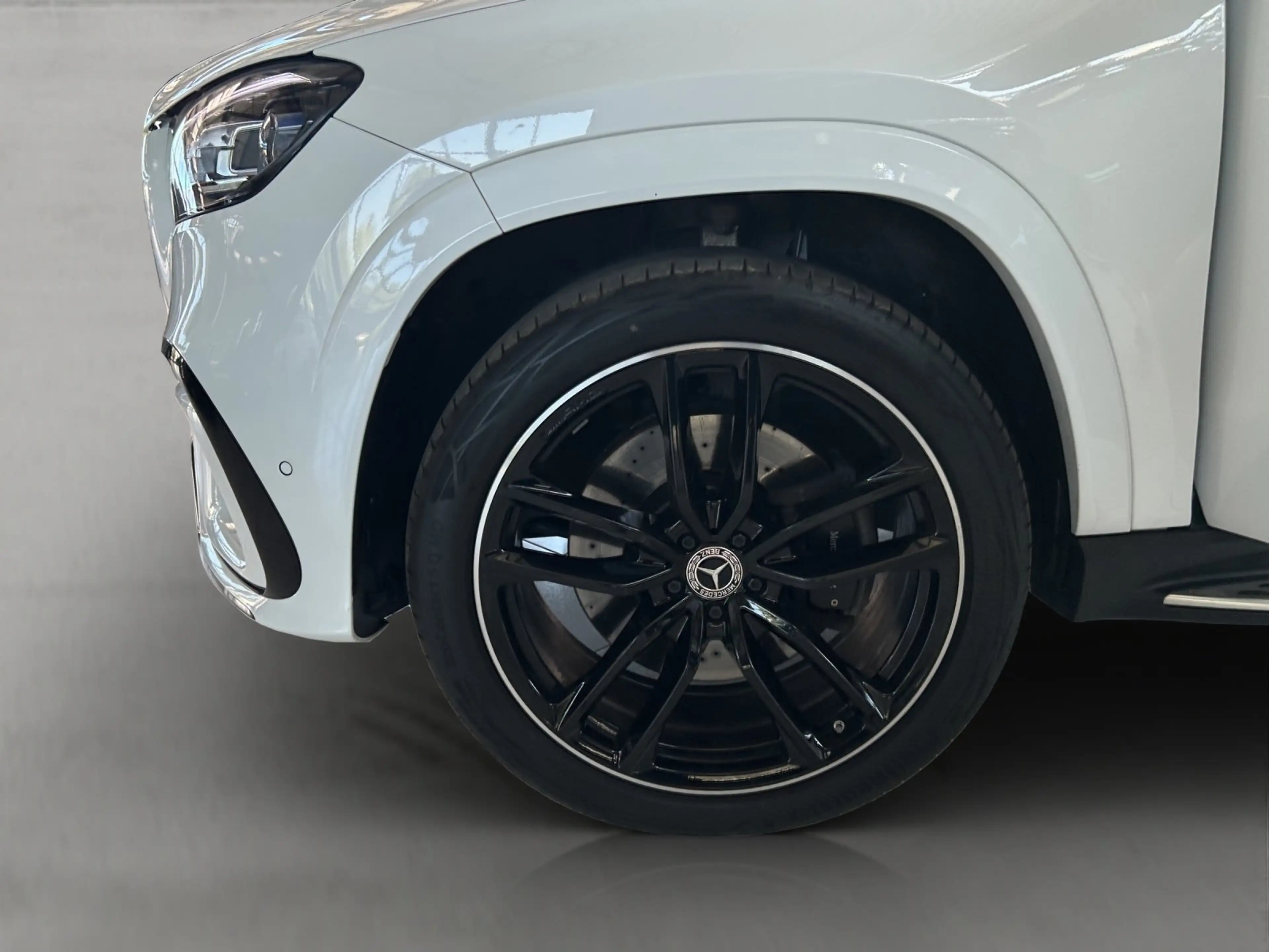 Mercedes-Benz GLS 450 GLS450d AMG Prem+ DISTR Standh AHK Massage 6xSHZ — photo 14