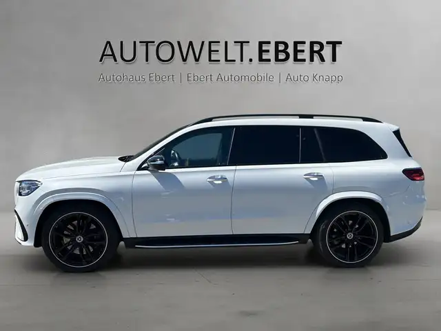 Mercedes-Benz 450 view 2