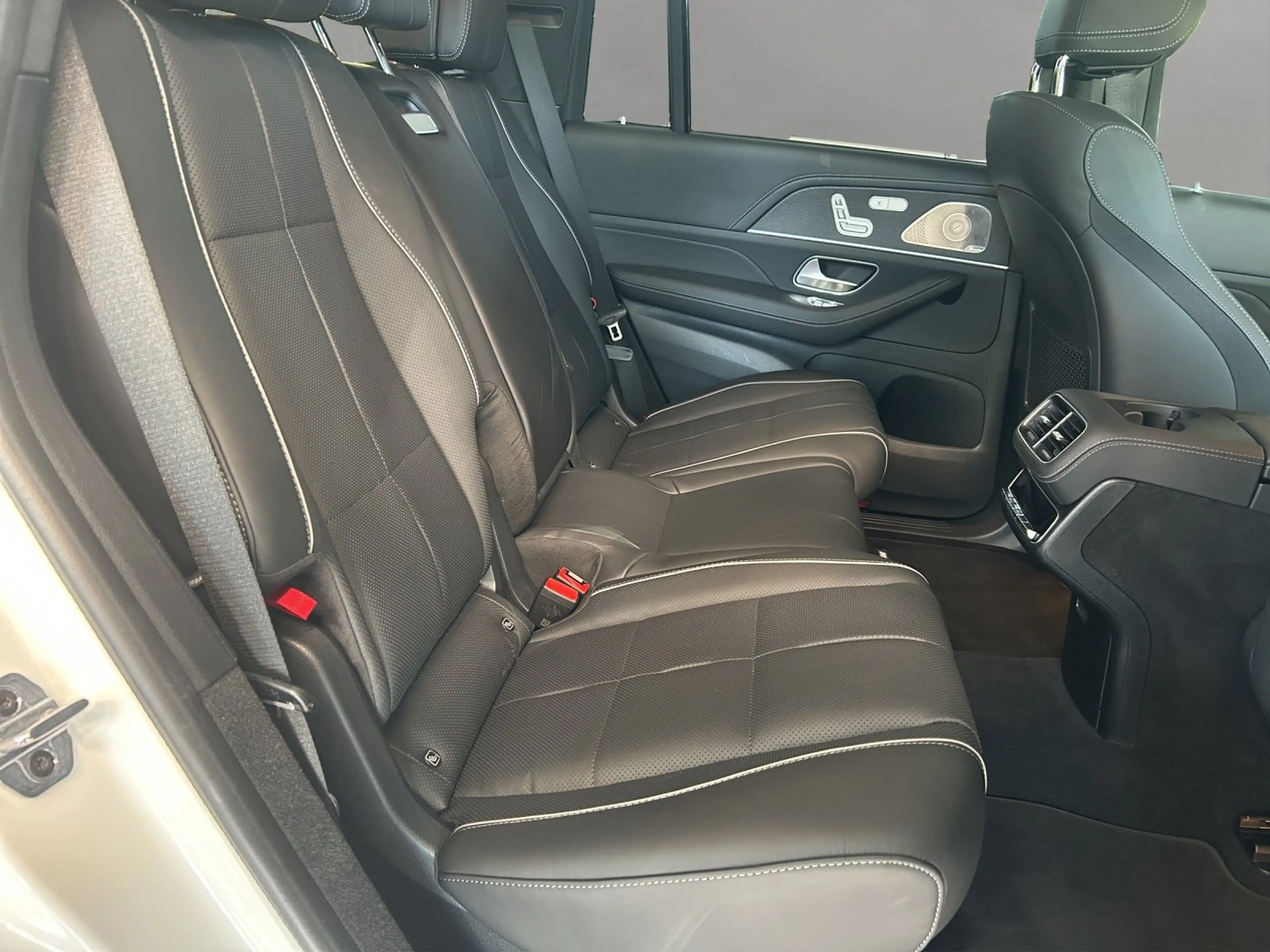 Mercedes-Benz GLS 450 GLS450d AMG Prem+ DISTR Standh AHK Massage 6xSHZ — photo 9