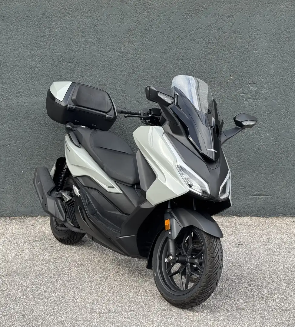 Honda Forza 125 Gris - 1