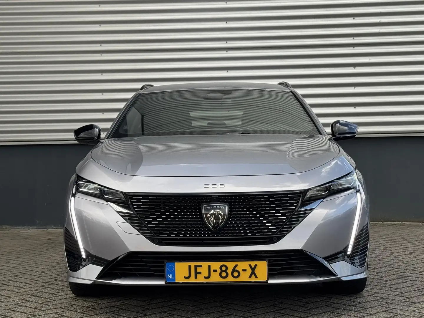 Peugeot 308 SW GT 1.6 HYbrid PHEV 225pk e-EAT8 | NAVI | STUUR+ Grijs - 2