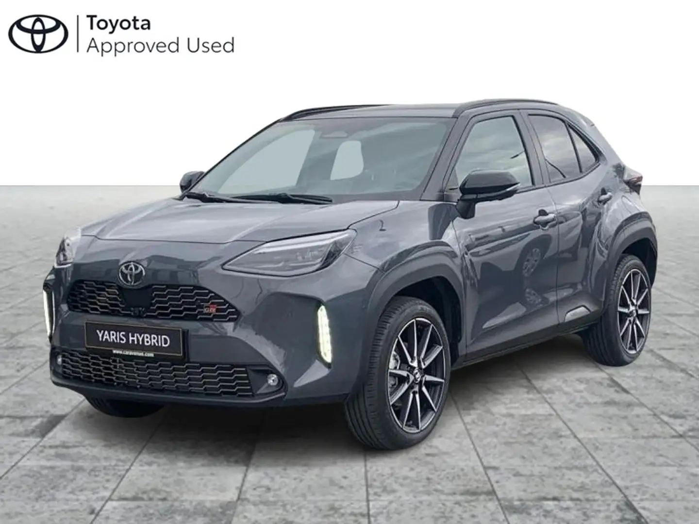 Toyota Yaris Cross Design GR Sport Gris - 1