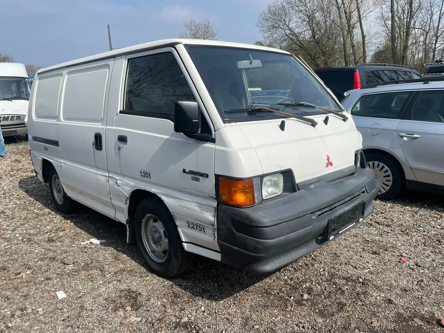 Mitsubishi L300 L 300 L40DV Alb - 1