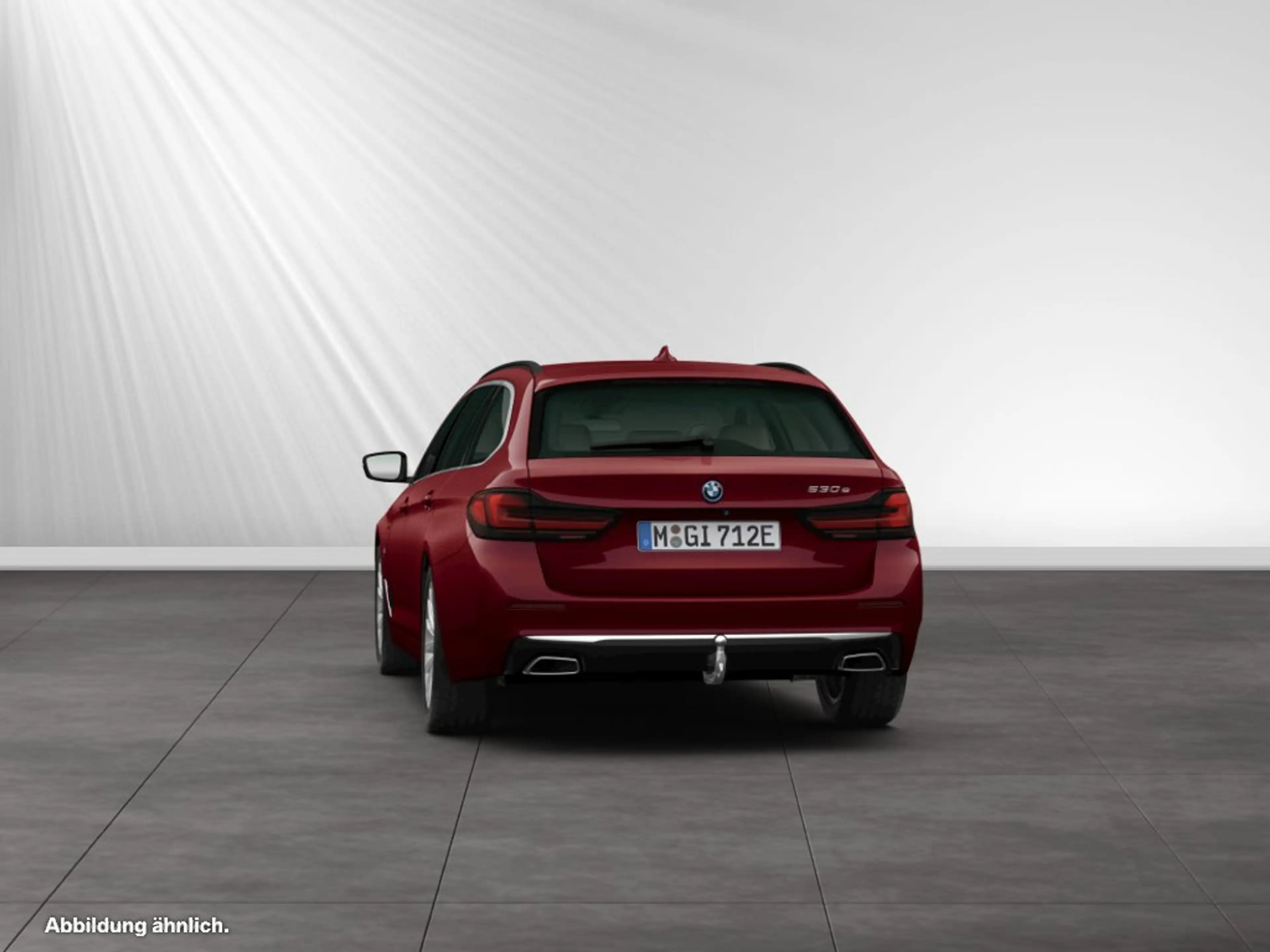 BMW 530 e Touring Luxury Line Pano AHK PA LCProf — photo 9