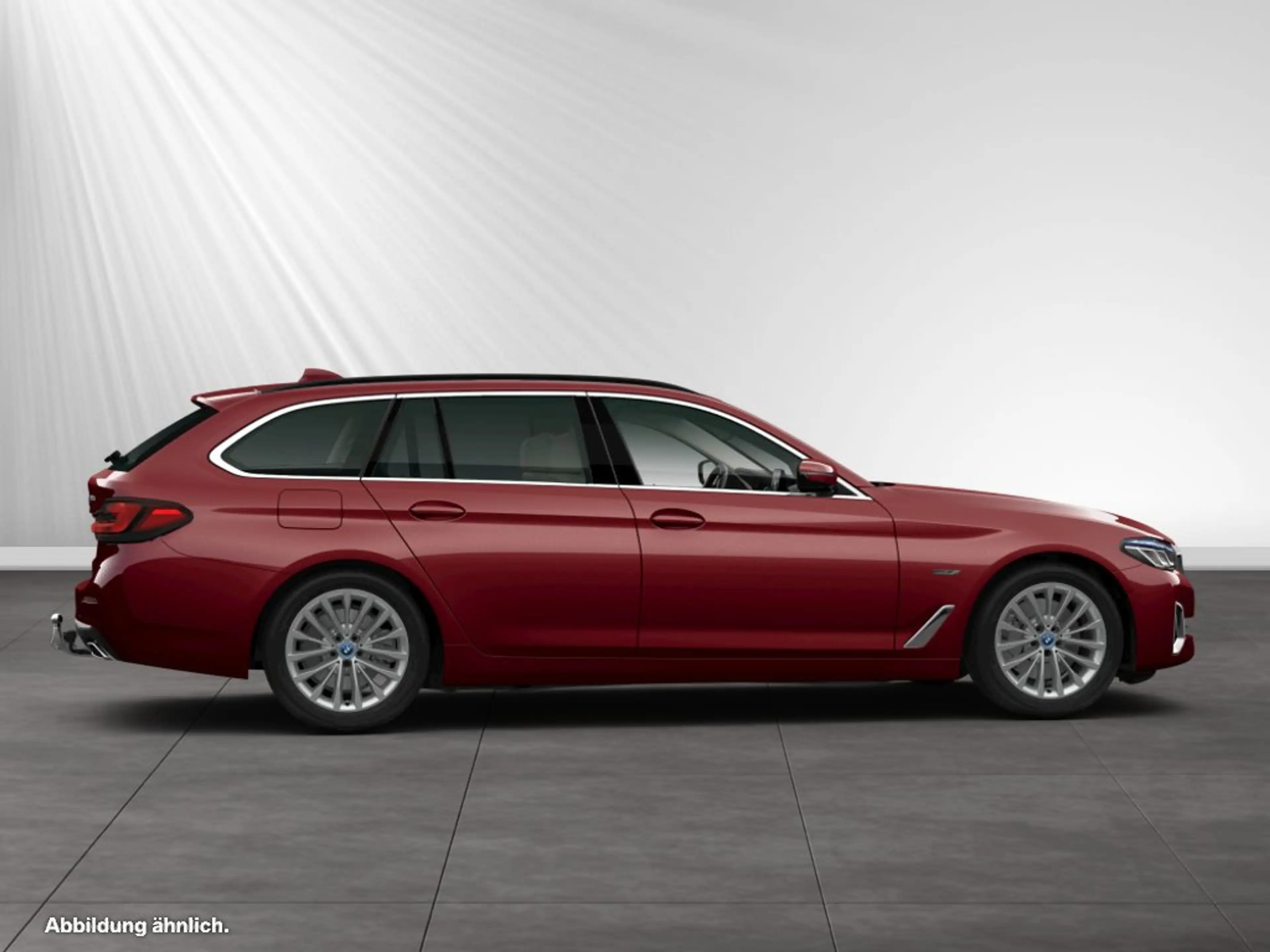 BMW 530 e Touring Luxury Line Pano AHK PA LCProf — photo 11