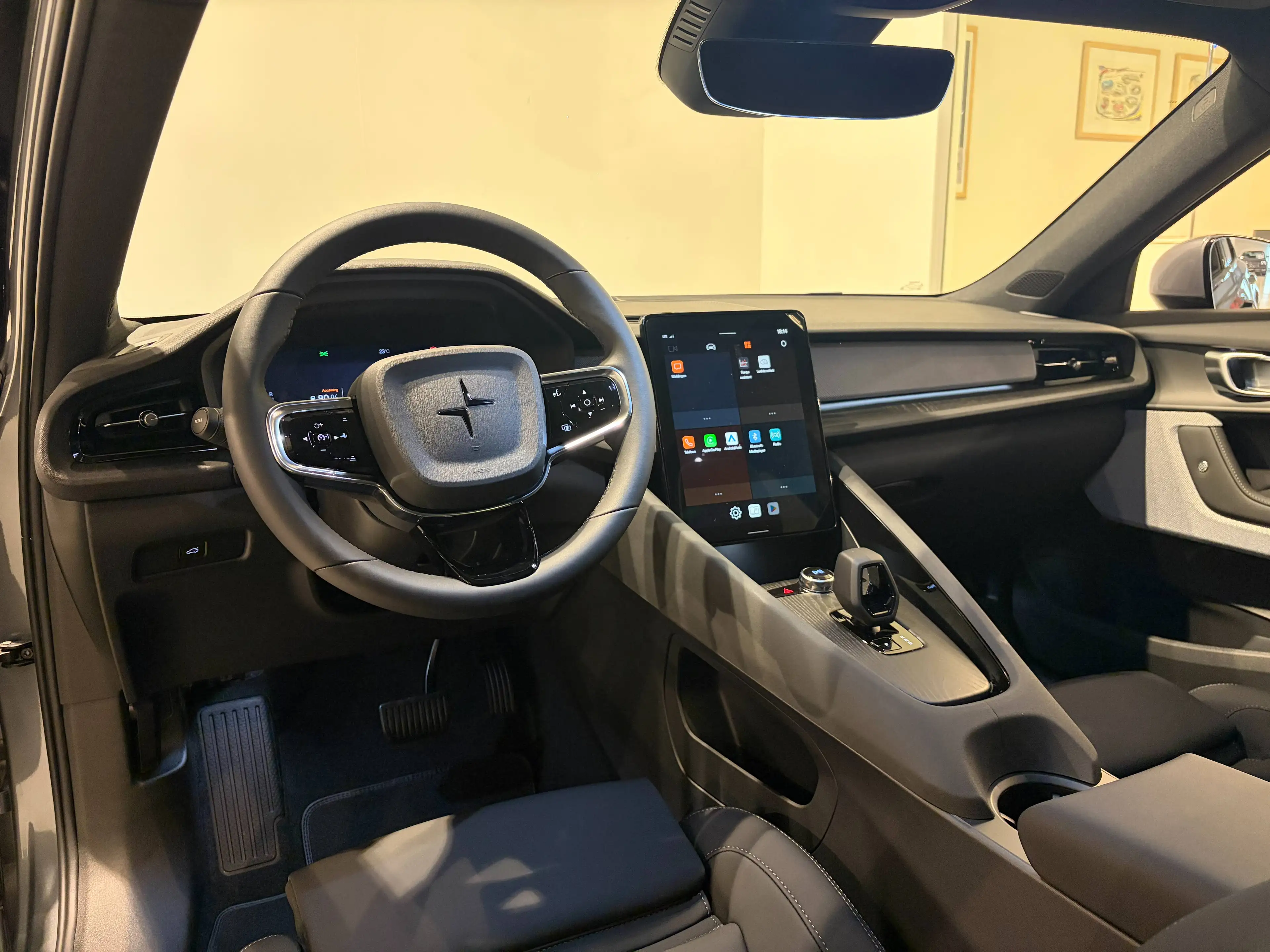 Polestar 2 Polestar 2 82 kWh LRSM + Pilot + Plus + Climate + Prime Pack — photo 4