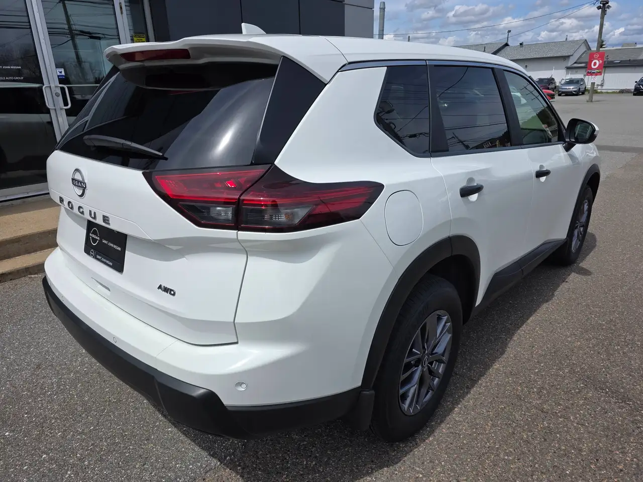 Nissan Rogue снимка Nissan Rogue
