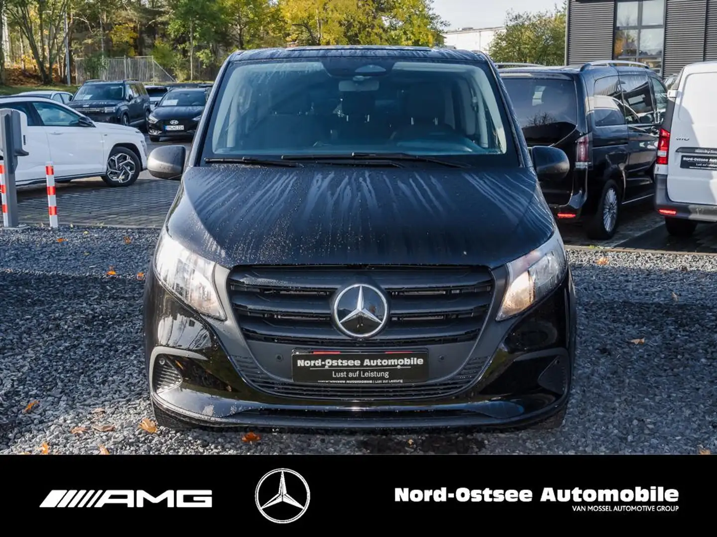 Mercedes-Benz Vito 116 TOURER NEUES MODELL AHK 2,5T 2X KLIMA Negro - 2