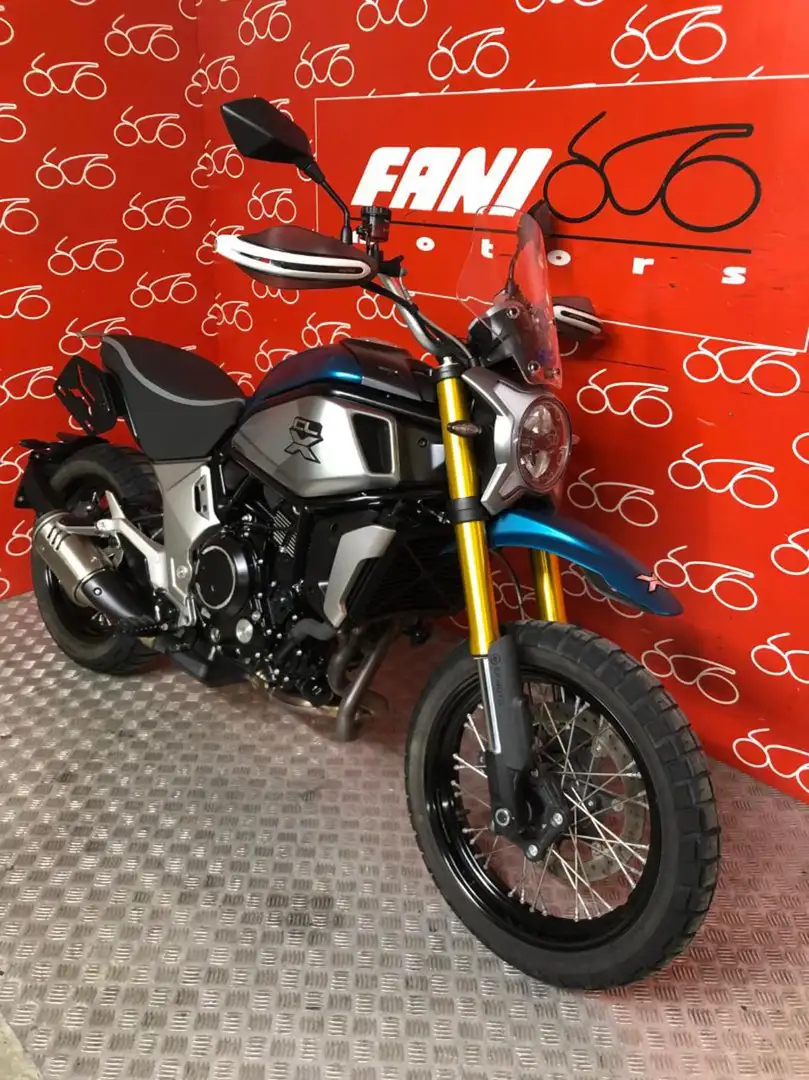 CFMOTO 700 CL-X . Blu/Azzurro - 2