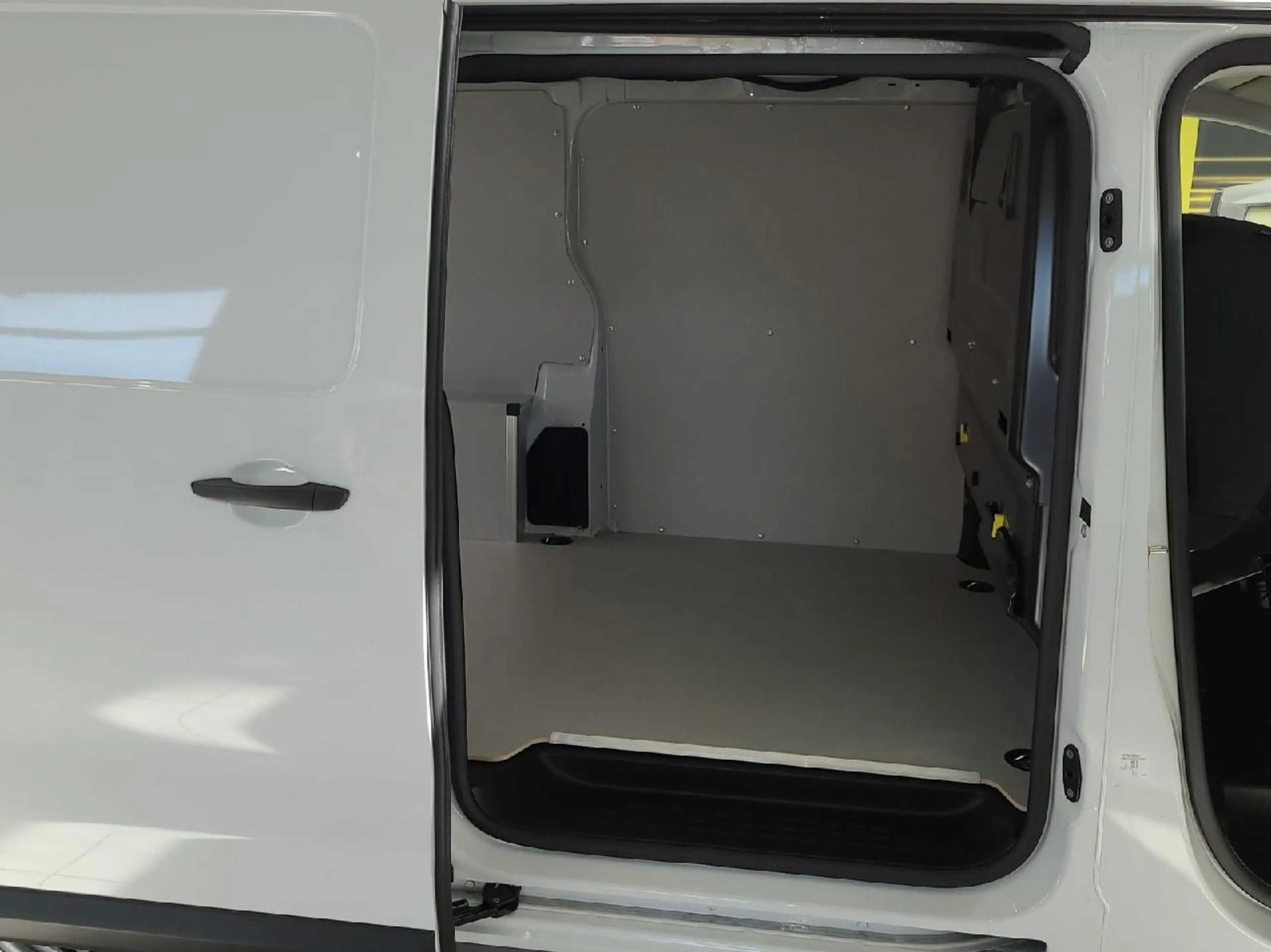 Opel Vivaro Cargo M 120 PS Diesel *LED/SHZ/KAMERA* — photo 13