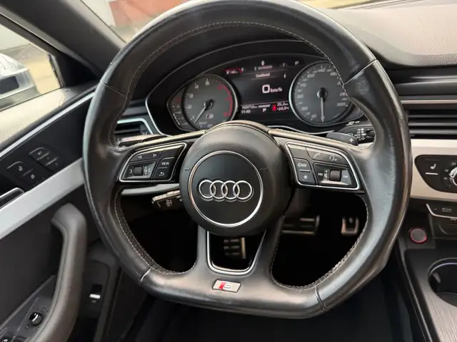 Audi A4 view 21
