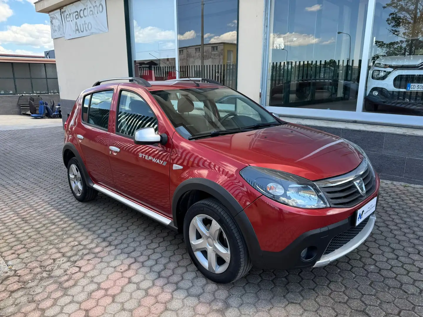 Dacia Sandero Sandero 1.6 8v Stepway Gpl 85cv Rosso - 2
