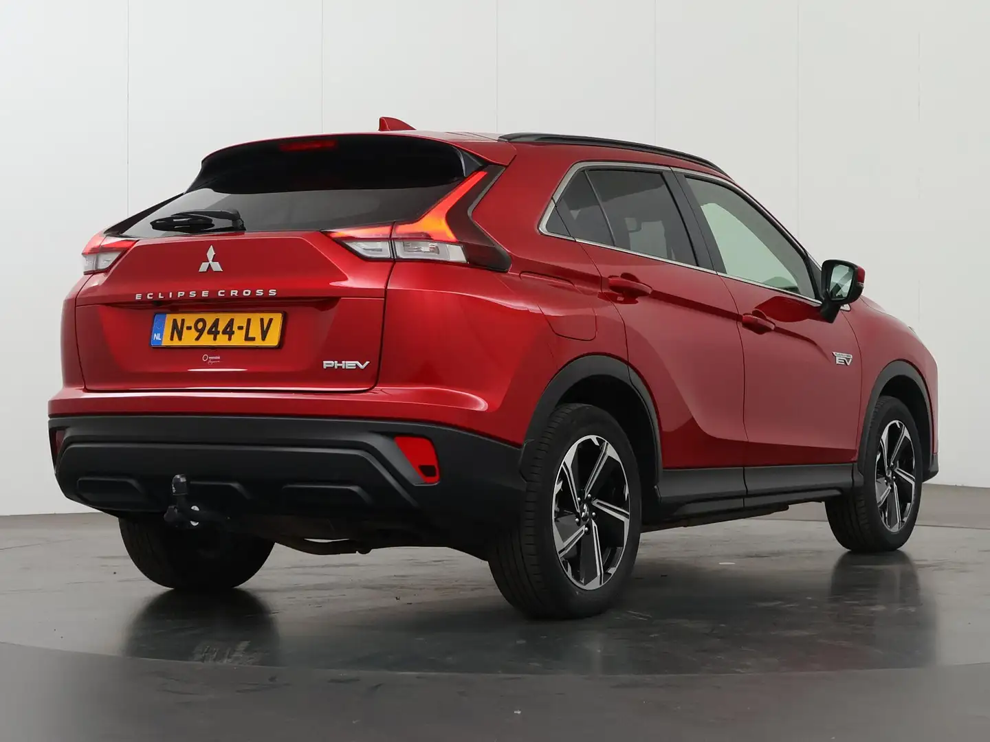 Mitsubishi Eclipse Cross 2.4 PHEV Intense | Trekhaak | Parkeercamera | Crui Rouge - 2