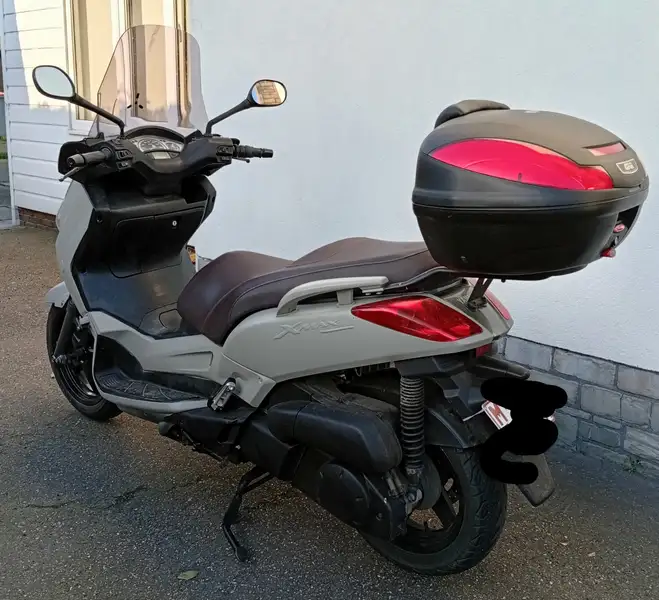 Yamaha XMAX 250 - foto 3