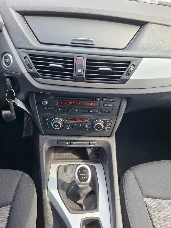 BMW X1 SDRIVE 18i - 150 ch - 102 500KMS - VOLANT EN CUIR - PACK SPORT