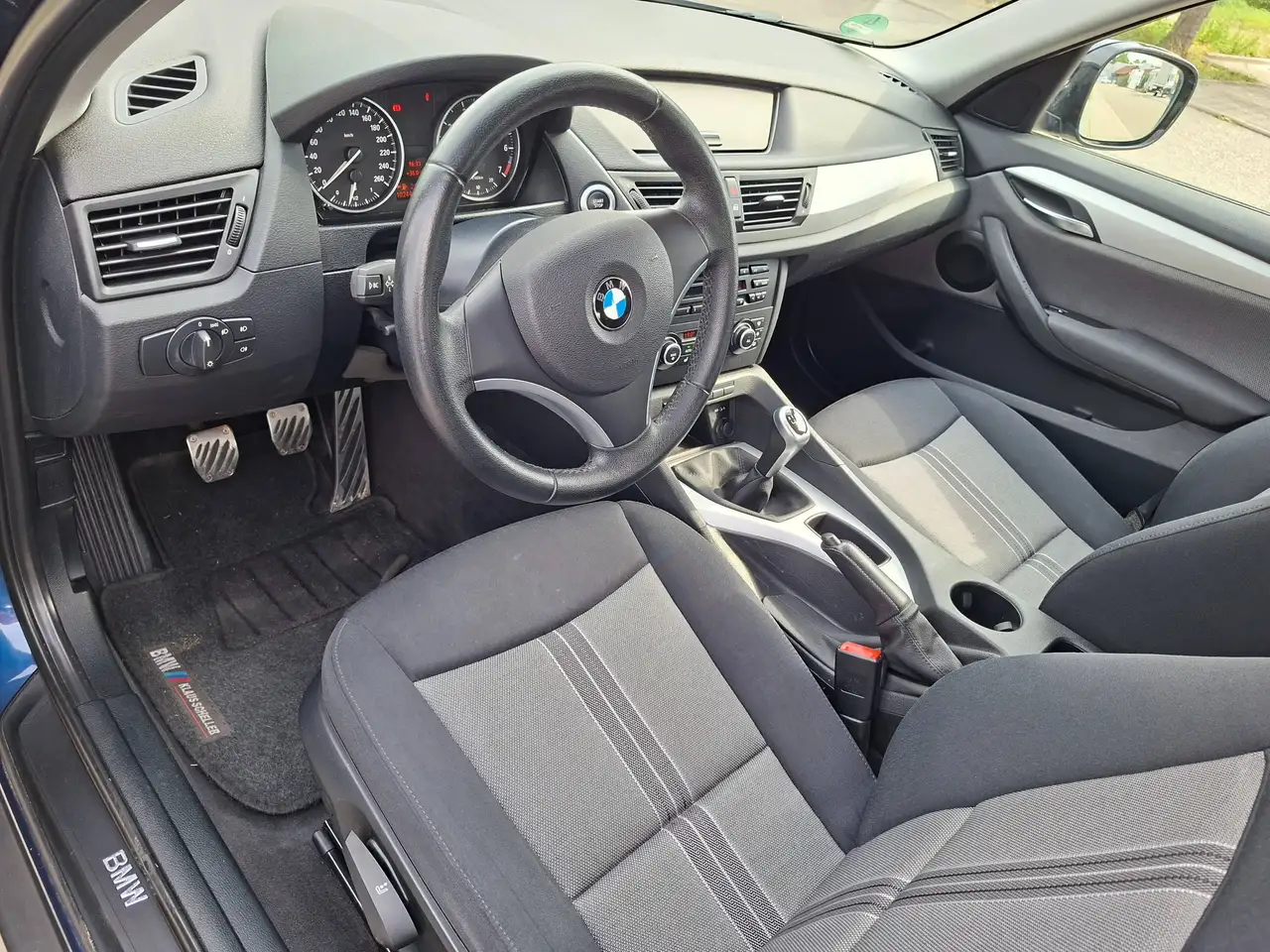 BMW X1 SDRIVE 18i - 150 ch - 102 500KMS - VOLANT EN CUIR - PACK SPORT