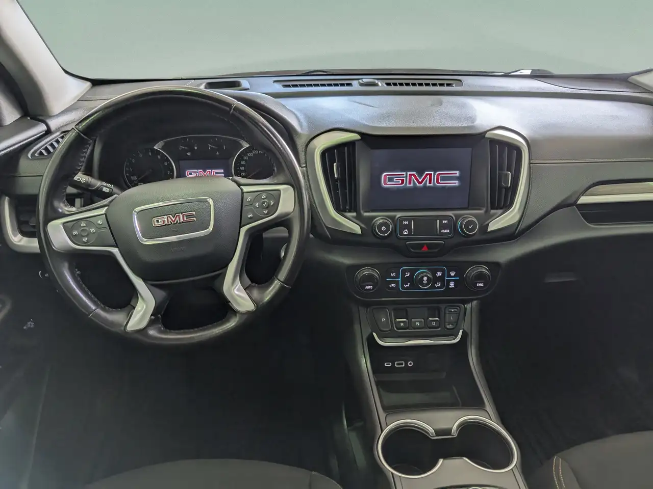 GMC Terrain снимка GMC Terrain