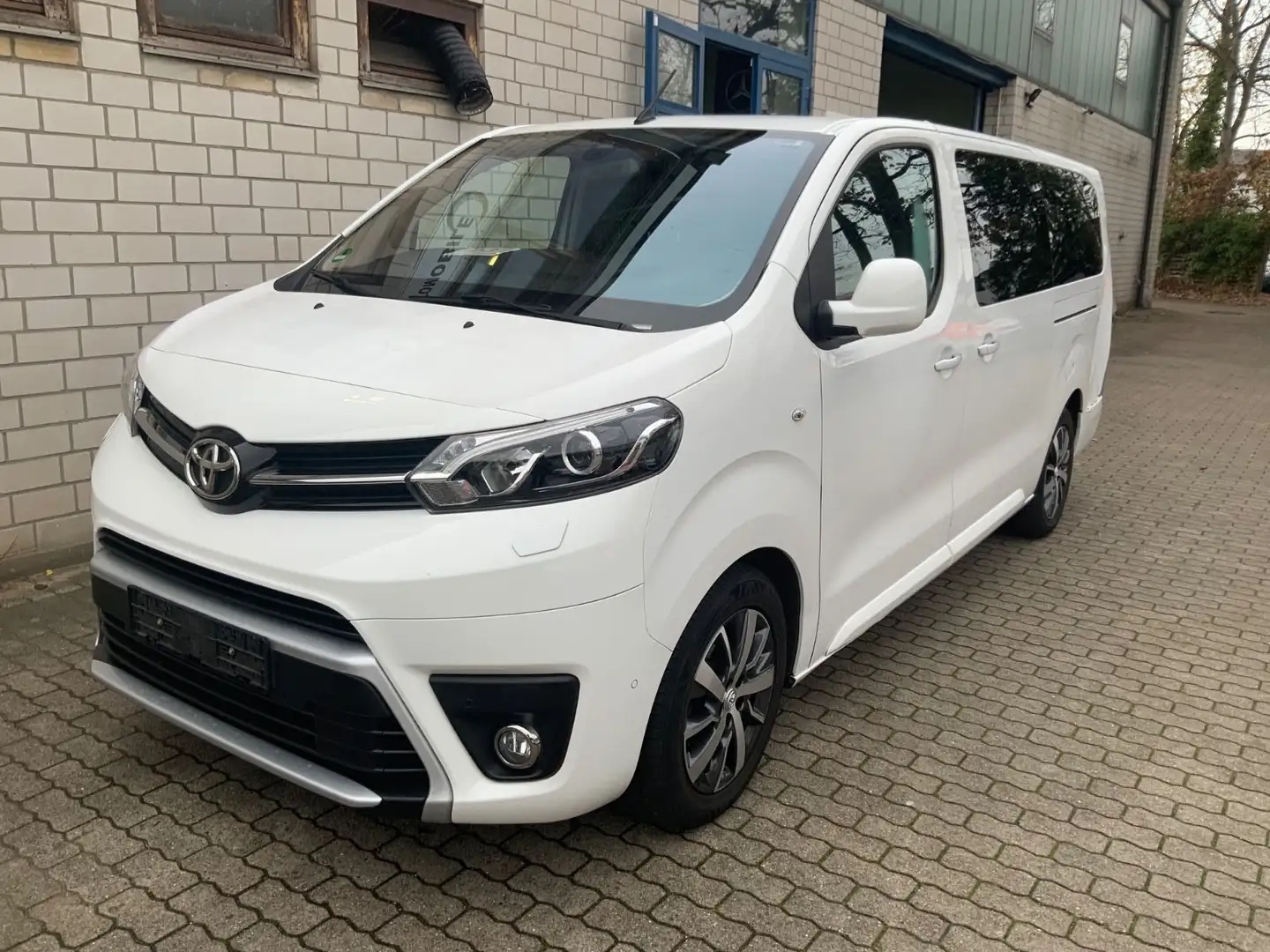 Toyota Proace Verso L2 Executive Pano/Leder/Massage/Xen Weiß - 2