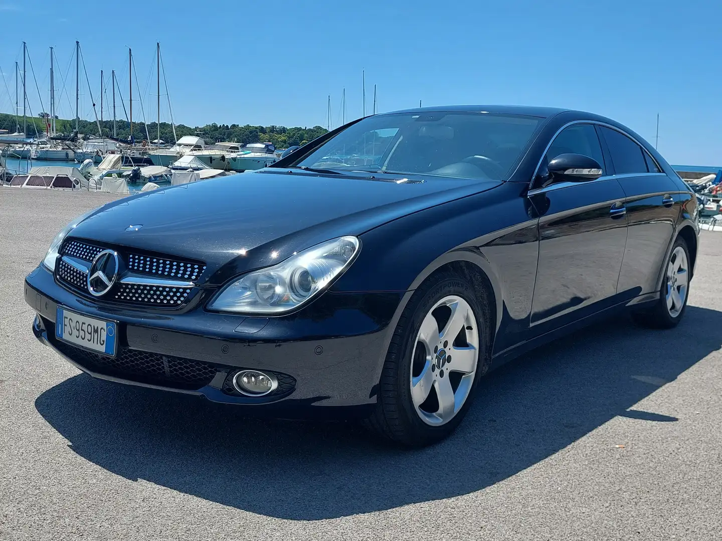 Mercedes-Benz CLS 320 CLS Berlina - C219 cdi V6 Sport auto Negru - 1