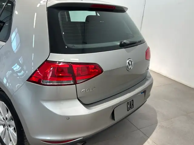 Volkswagen Golf view 5