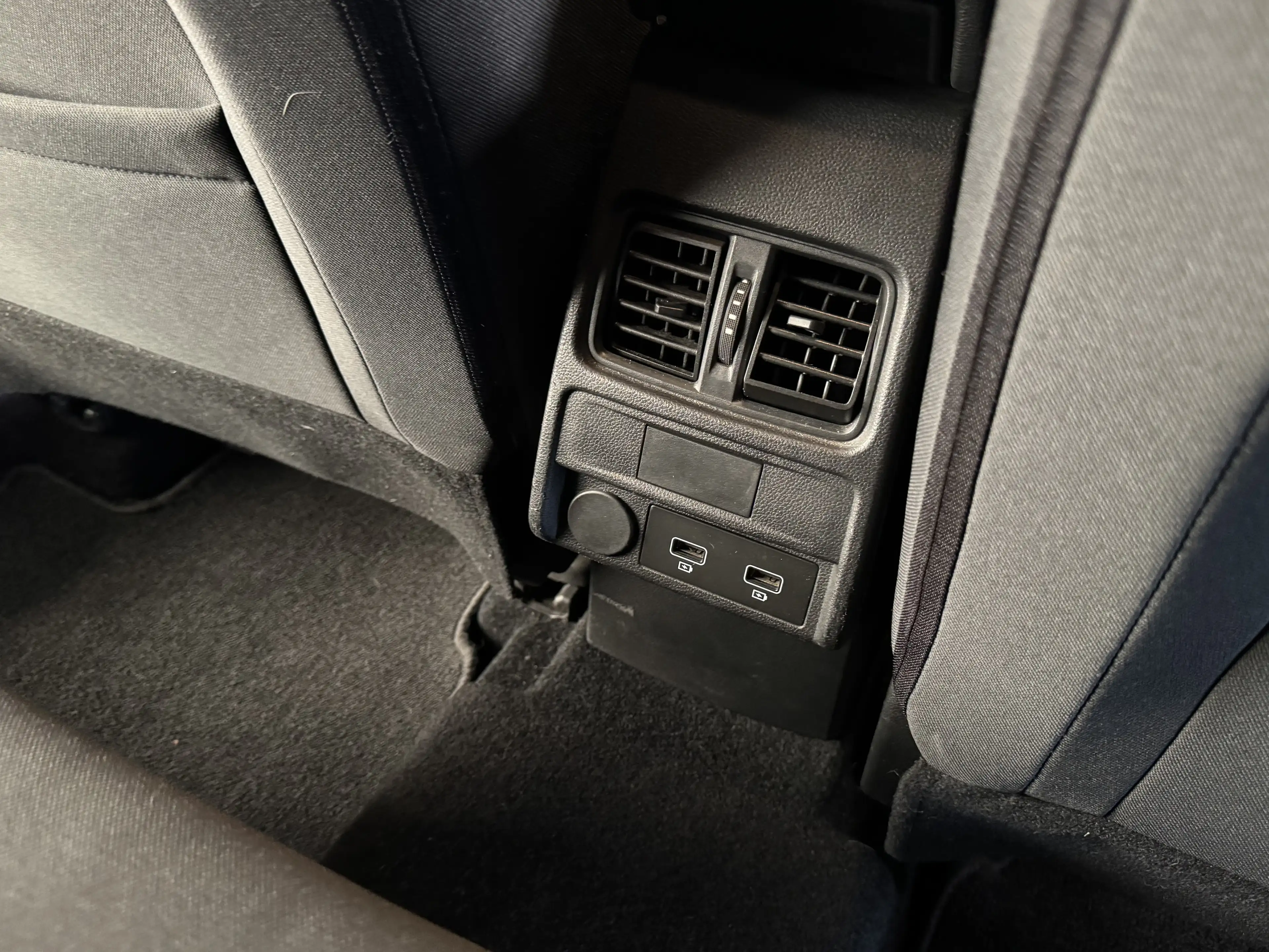 Renault Arkana 1.6 E-Tech Hybrid 145 Zen SOH 93% | Navi | Camera — photo 26