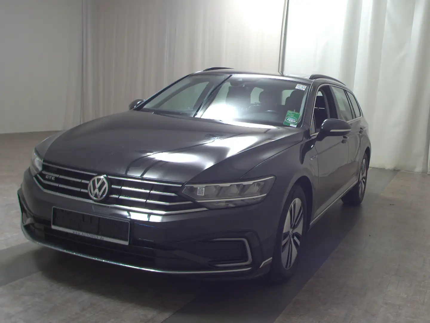 Volkswagen Passat Var. GTE 1.4 TSI Navi LED AHK RFK ACC Grau - 2