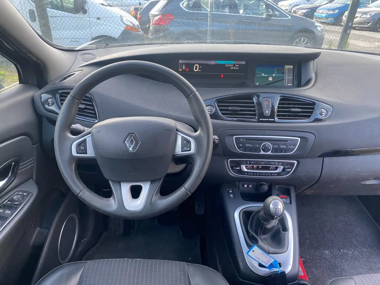 Renault Scenic - 10