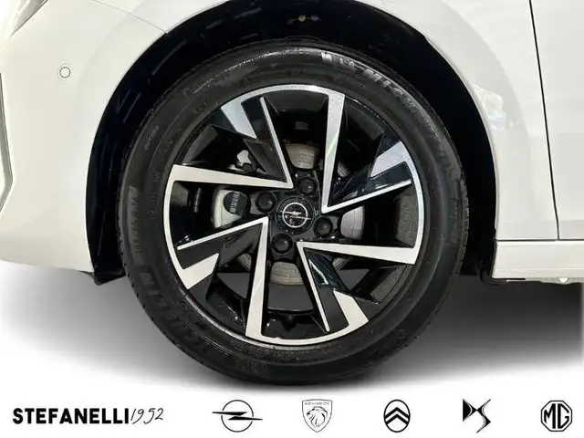 Opel Corsa view 8