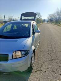 AUDI A2 top consumi irrisori tenuta molto bene