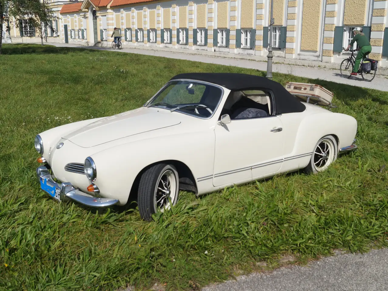 Volkswagen Karmann Ghia