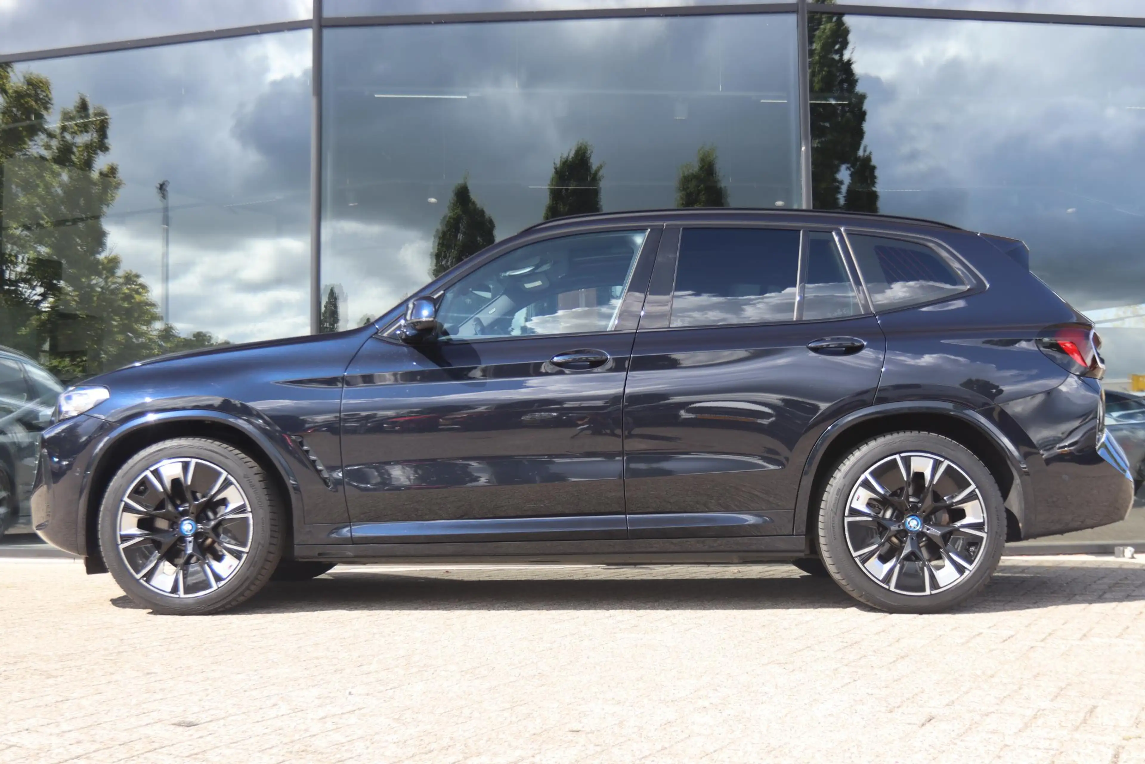 BMW iX3 EXECUTIVE M-SPORT 80 KWH SOH 96.8%| PANO | LEDER | — photo 12