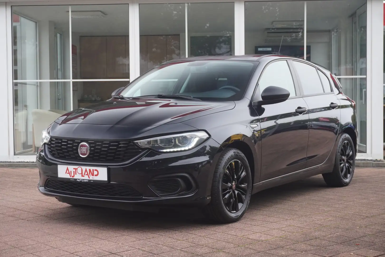 Fiat Tipo 1.4 Street Klimaaut. Sitzheizung Tempomat Schwarz - 2