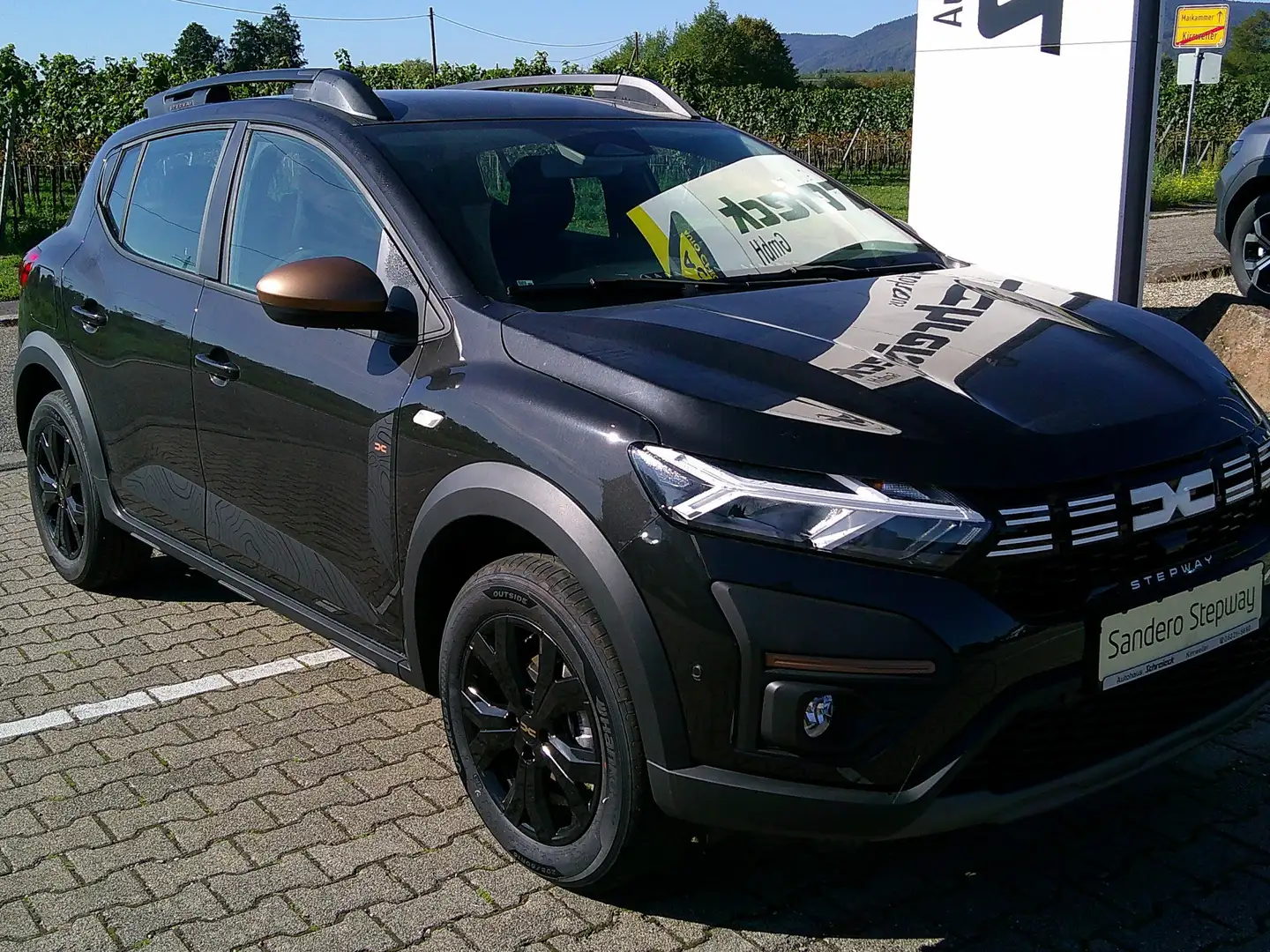 Dacia Sandero Stepway Extreme+, Navi, SHZ v., Rückfahrkamera Noir - 1