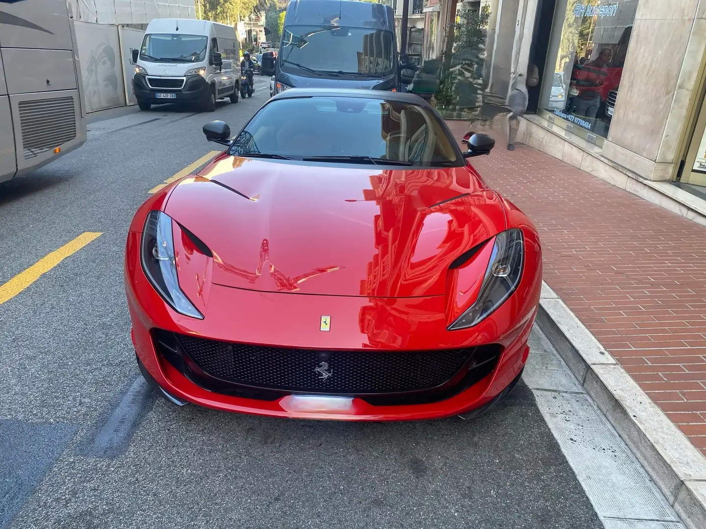 Ferrari 812 812 GTS 6.5 V12 800ch Rojo - 1