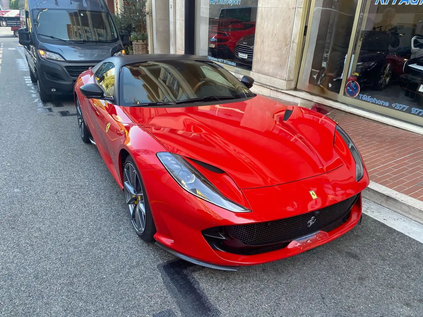 Ferrari 812 812 GTS 6.5 V12 800ch Rojo - 2