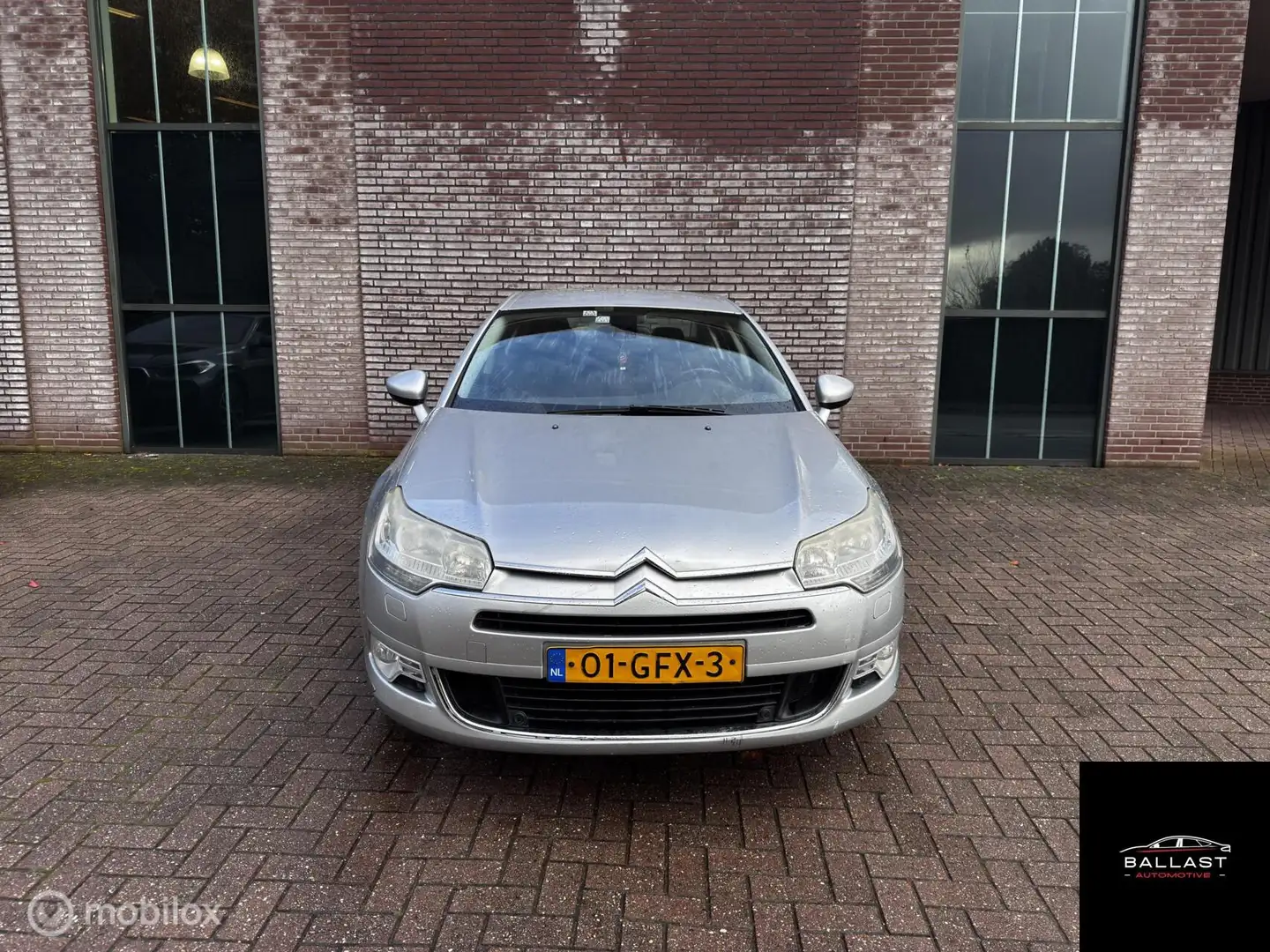 Citroen C5 2.0 16V Comfort Grijs - 2