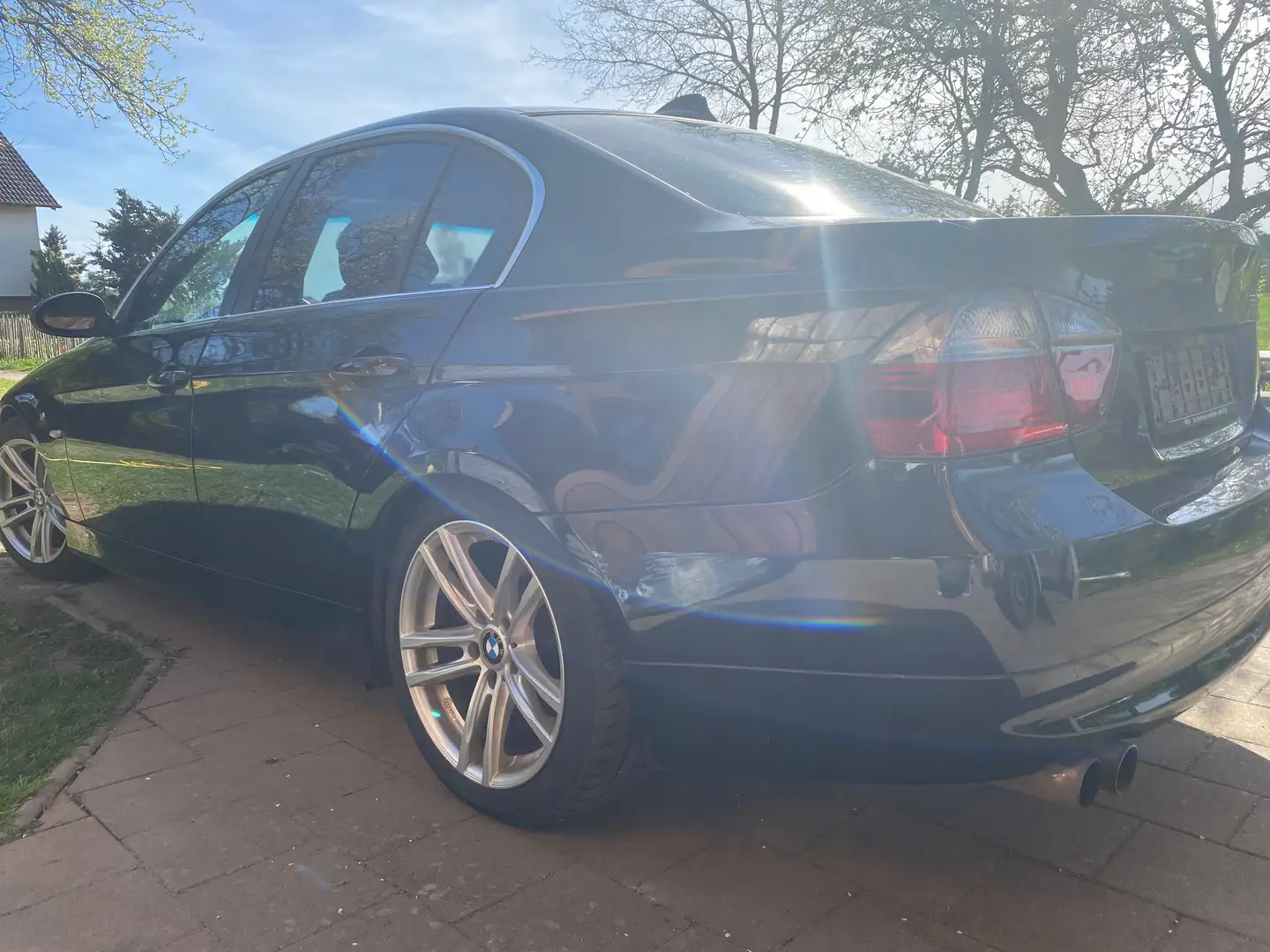 BMW 330 330i Noir - 2