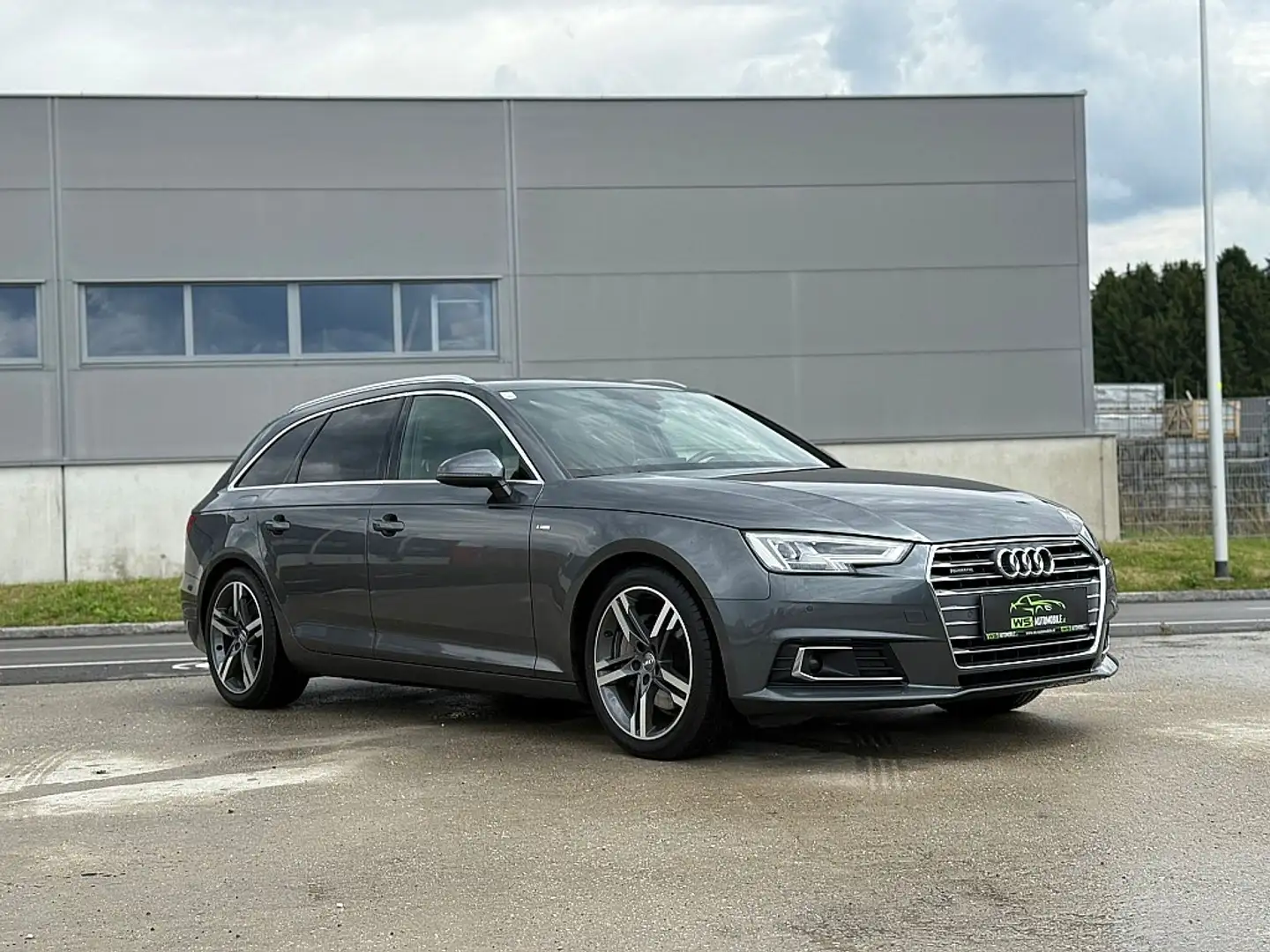 Audi A4 2,0 TDI quattro S-tronic S-line Gris - 2