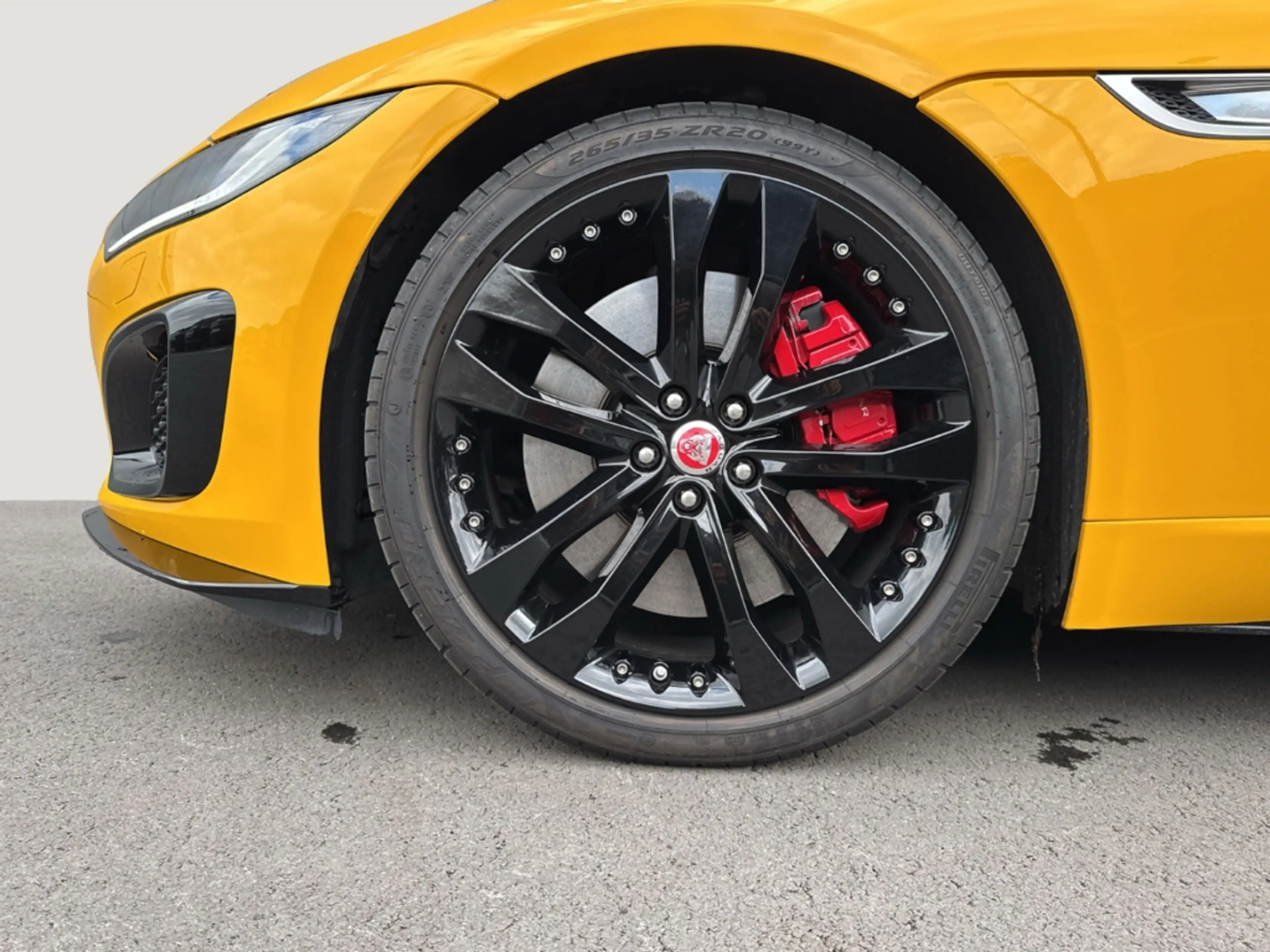 Jaguar F-Type Coupe R AWD P575 EU6d Leder LED Navi Keyless Klima — photo 9