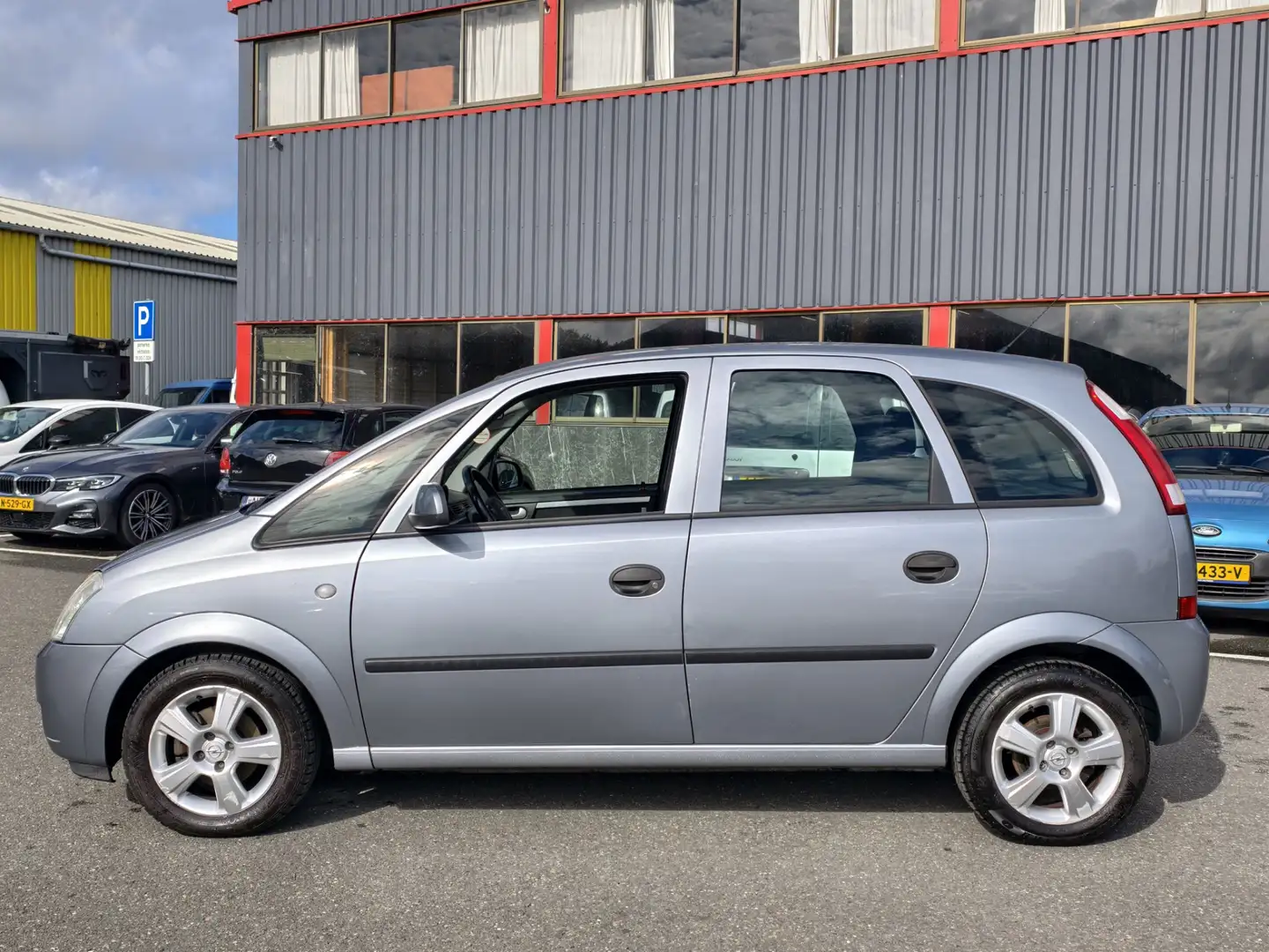 Opel Meriva 1.6 Maxx Grijs - 2
